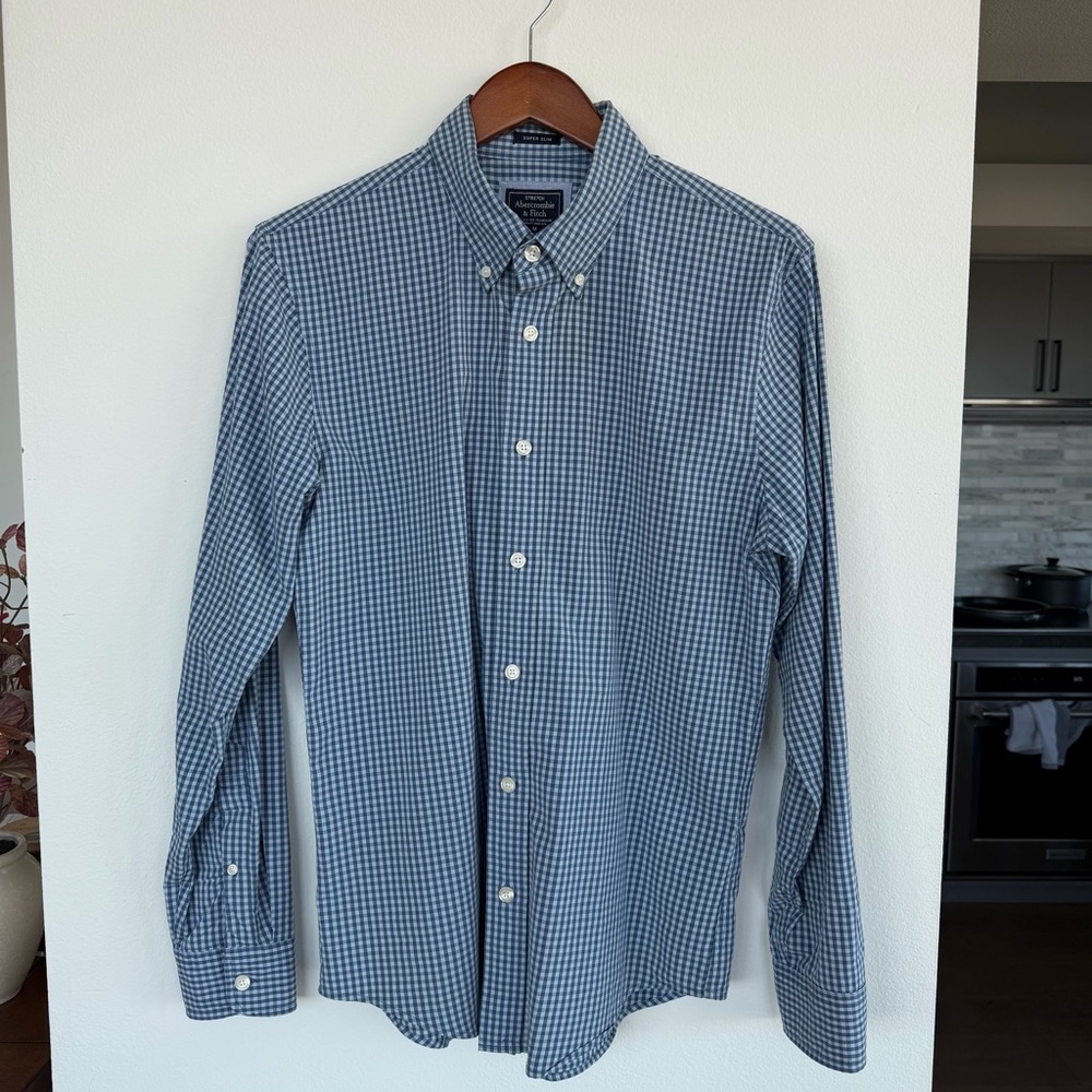 Abercrombie & Fitch Navy Checkered Button Down Shirt